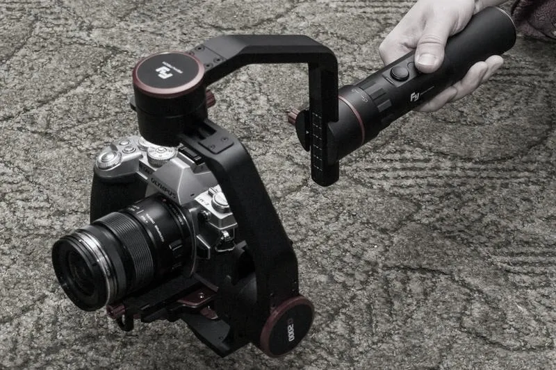 Jak wybrać najlepszy stabilizator do lustrzanki? Przewodnik dla pasjonatów fotografii
